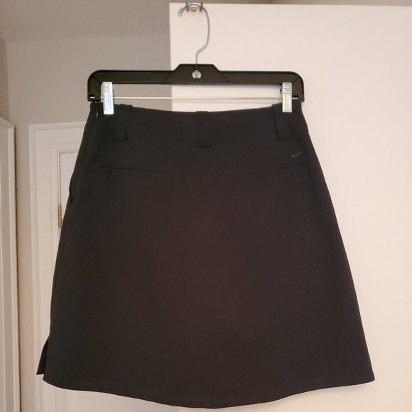 Nike Golf Skirt - Picture 2 of 3
